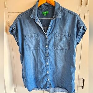 DIP short sleeved denim blouse Size L